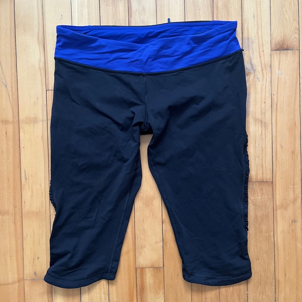 Lululemon Black Cobalt Blue Ruffle Crop Running Leggings Size 12 Zipper Pocket